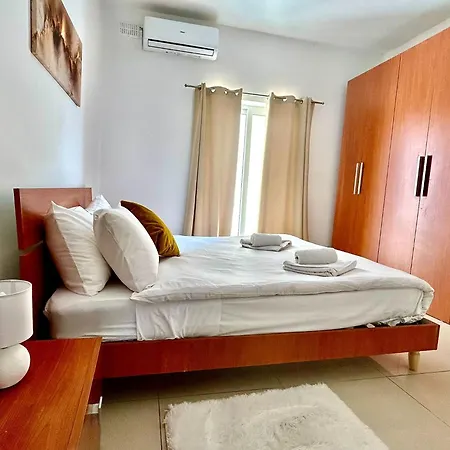 Contemporary 2br Apt With Balcony In St Pauls Bay Apartamento St. Paul's Bay