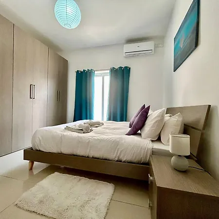 Contemporary 2br Apt With Balcony In St Pauls Bay Apartamento St. Paul's Bay